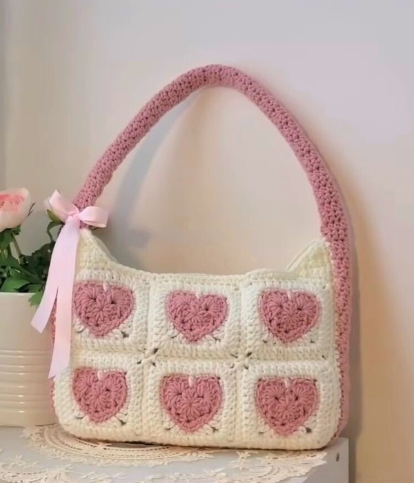 Heart Granny Square Bag